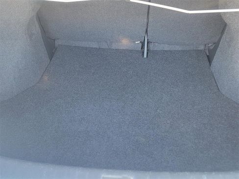 Used 2019 Nissan Sentra SV image 8