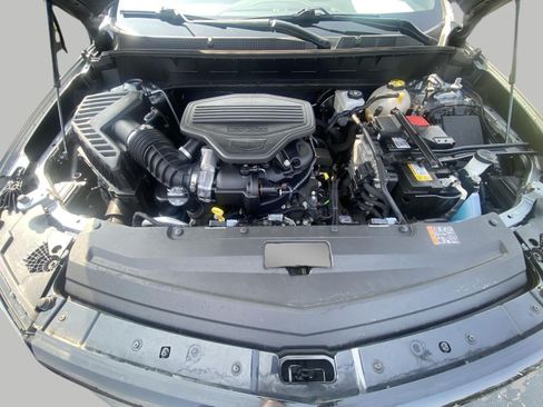 Used 2023 Cadillac XT6 Sport AWD/4WD image 7