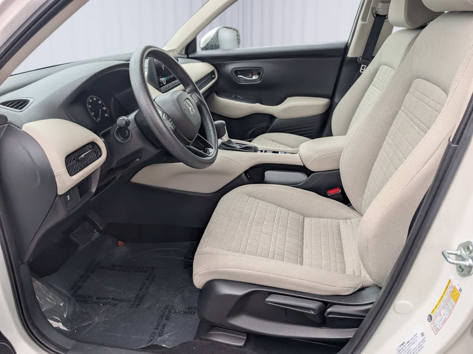 Certified 2025 Honda HR-V LX image 14