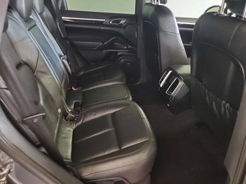Used 2012 Porsche Cayenne image 17