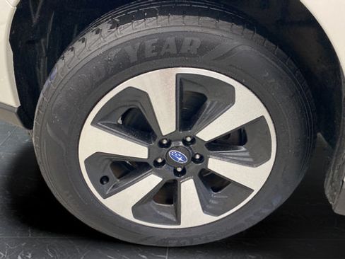 Used 2018 Subaru Forester 2.5i Premium w/ All-Weather Package AWD/4WD image 30