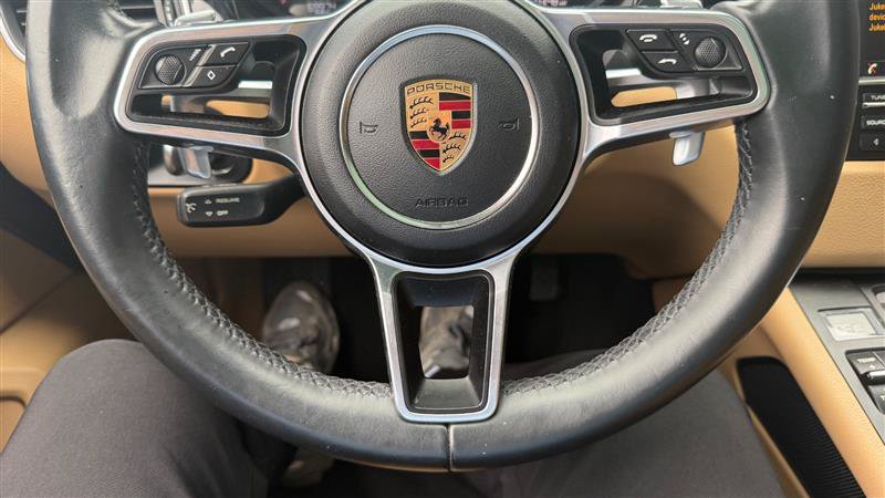 Used 2016 Porsche Macan Turbo AWD/4WD image 30