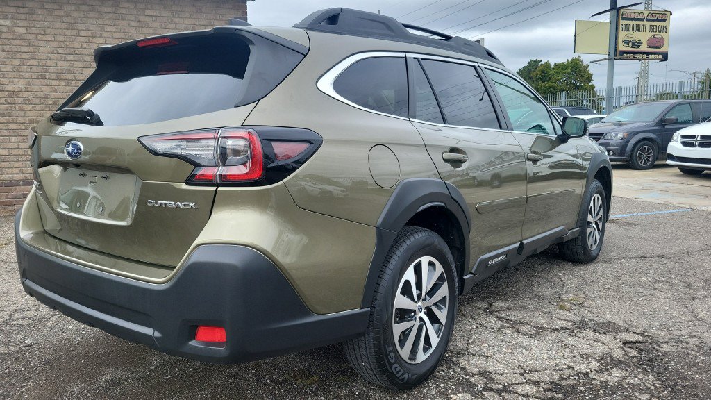 Used 2023 Subaru Outback Premium AWD/4WD image 10