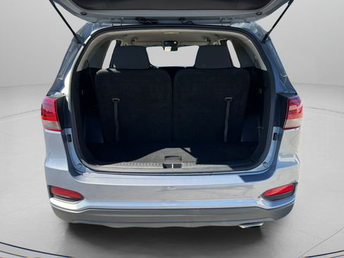 Used 2020 Kia Sorento LX AWD/4WD image 9