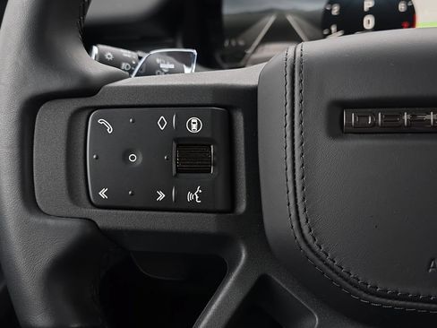 Used 2025 Land Rover Defender 110 AWD/4WD image 16