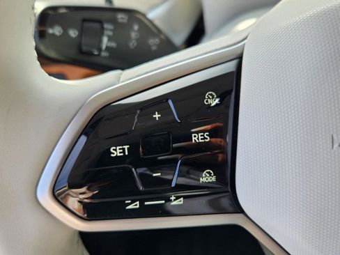 New 2025 Volkswagen ID. Buzz Pro S Plus image 20