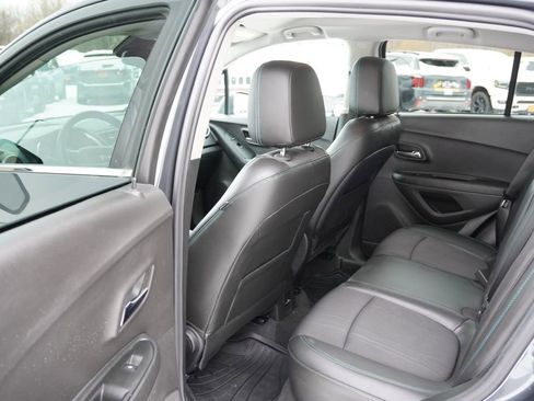 Used 2016 Chevrolet Trax LT w/ LT Convenience Package image 16