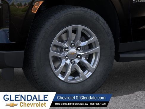 New 2024 Chevrolet Suburban LT AWD/4WD image 9