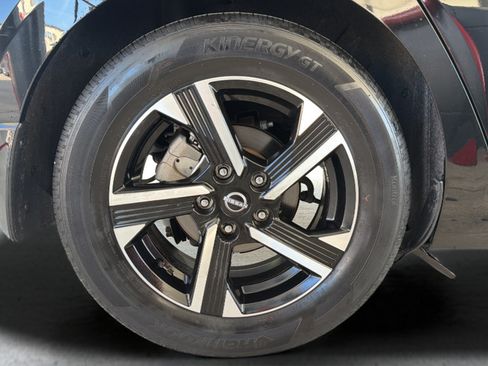 Certified 2025 Nissan Sentra SV FWD image 13