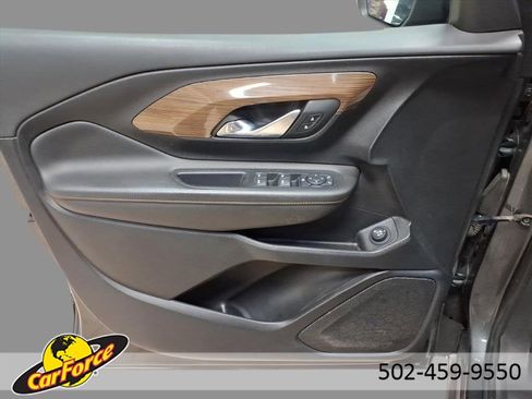 Used 2020 GMC Terrain SLE w/ Driver Convenience Package image 14
