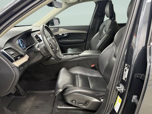 Used 2021 Volvo XC90 T8 Inscription w/ Advanced Package image 12