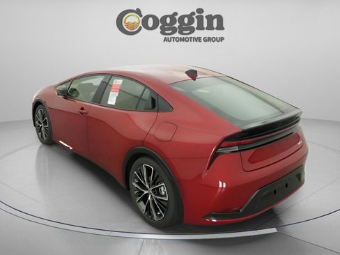 New 2026 Toyota Prius XLE image 10