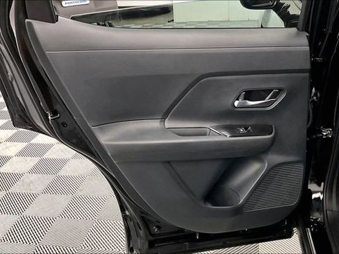 New 2026 Nissan Kicks SR w/ SR Premium Package image 28