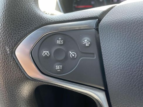 Used 2023 Chevrolet Traverse LS AWD/4WD image 21