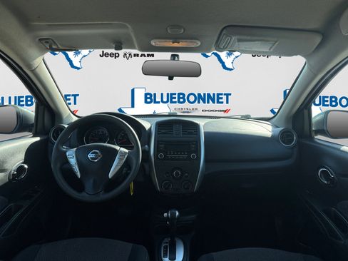 Used 2016 Nissan Versa SV FWD image 12