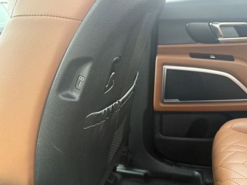 Used 2023 Kia Telluride EX X-Line image 19