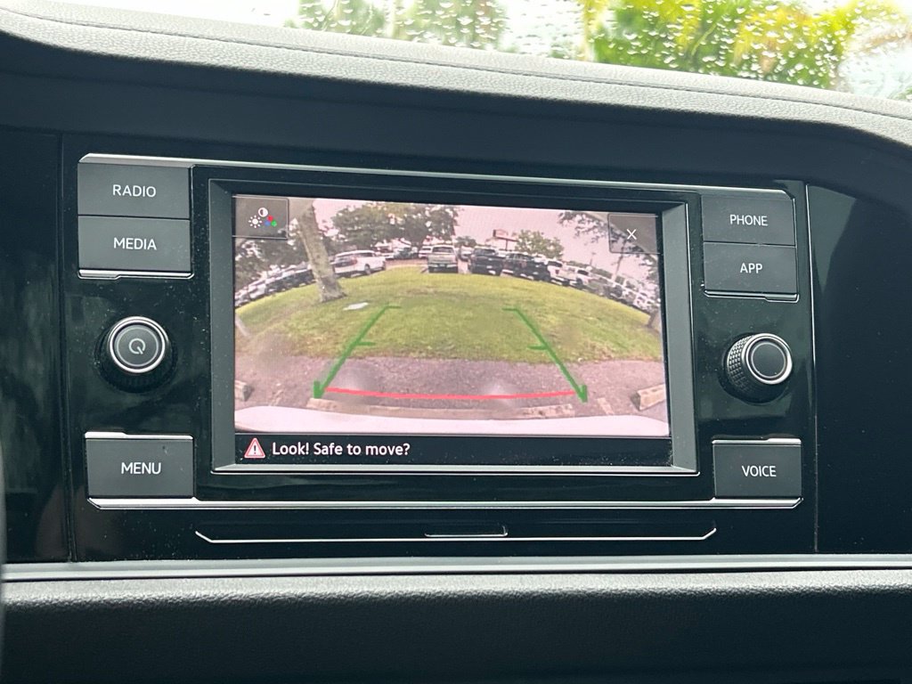 Certified 2024 Volkswagen Jetta SE FWD image 35