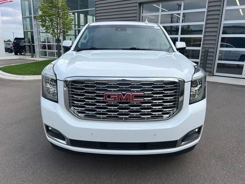 Used 2018 GMC Yukon SLE w/ Convenience Package AWD/4WD image 2
