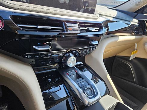 New 2026 Acura MDX SH-AWD image 31