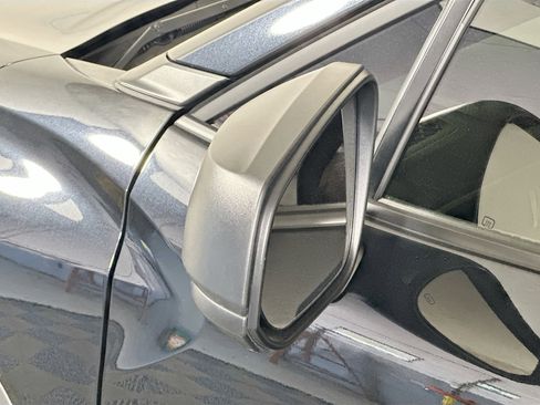 Certified 2025 Toyota Corolla Cross L image 10