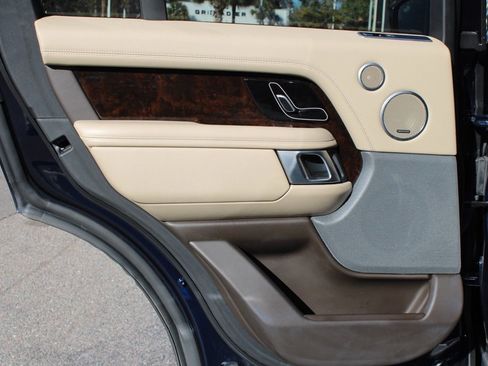 Used 2022 Land Rover Range Rover P525 Westminster Edition image 33