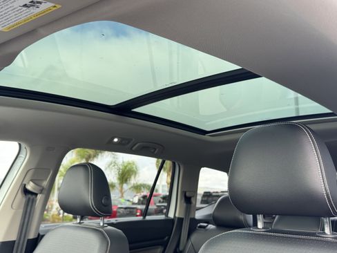 Certified 2022 Volkswagen Atlas SE w/ Panoramic Sunroof Package image 30