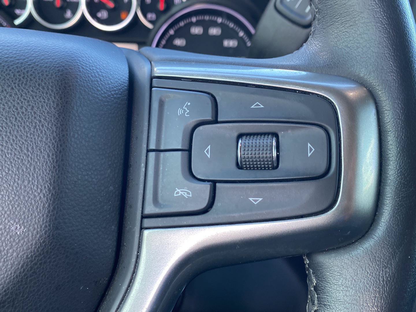 Used 2021 Chevrolet Silverado 1500 LT Trail Boss w/ Convenience Package II AWD/4WD image 21