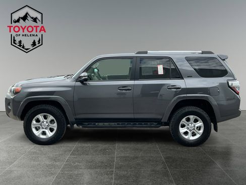 Certified 2022 Toyota 4Runner SR5 Premium AWD/4WD image 2