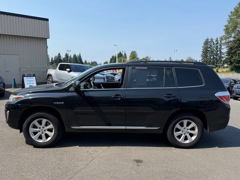 Used 2013 Toyota Highlander 4WD Hybrid w/ Leather Premium Pkg image 4