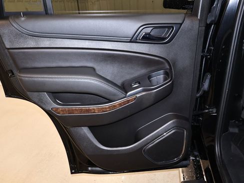 Used 2018 Chevrolet Tahoe LT image 15