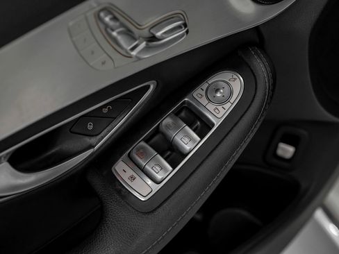 Used 2018 Mercedes-Benz C 300 Sedan image 41