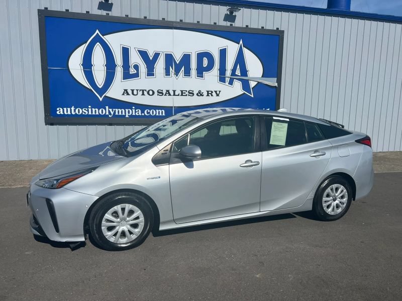 Used 2021 Toyota Prius LE FWD image 2