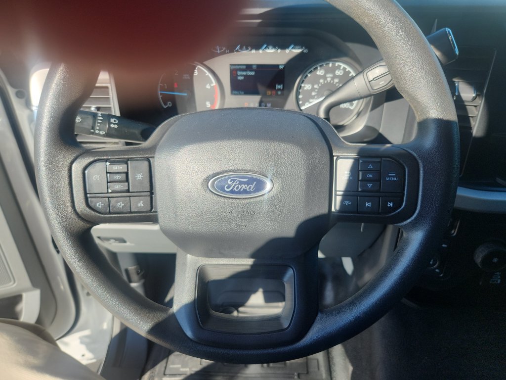 Used 2024 Ford F550 4x4 Regular Cab Super Duty image 17
