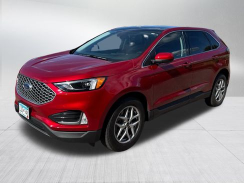 Used 2024 Ford Edge SEL w/ Convenience Package AWD/4WD image 3