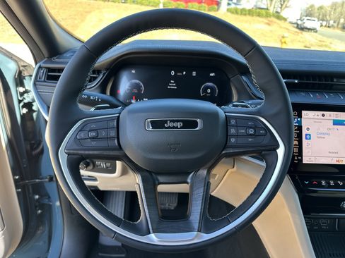 New 2026 Jeep Grand Cherokee Limited image 8