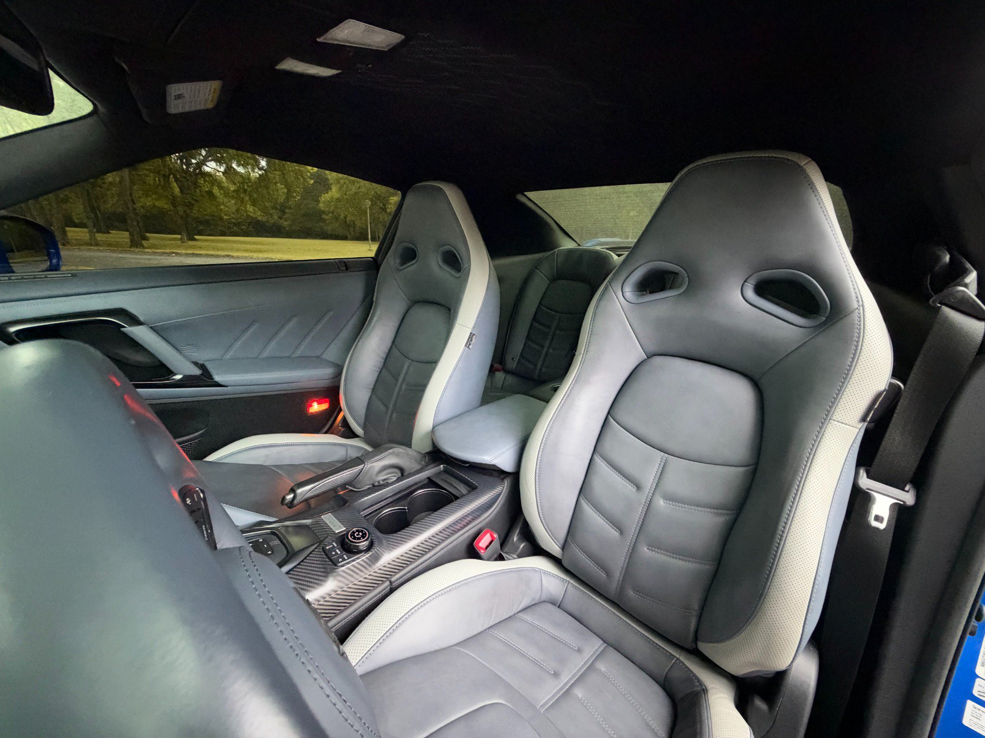 Used 2020 Nissan GT-R Premium AWD/4WD image 10