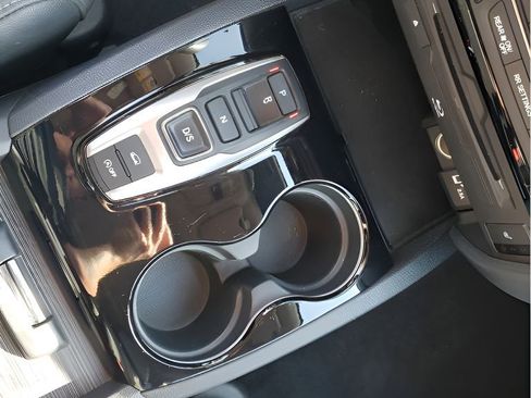 Used 2022 Honda Pilot Touring image 39