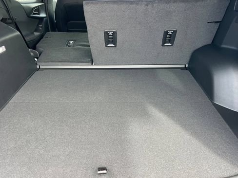 New 2026 Chevrolet Equinox RS w/ Safety and Technology Package AWD/4WD image 12