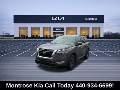 Used 2023 Nissan Pathfinder SV
