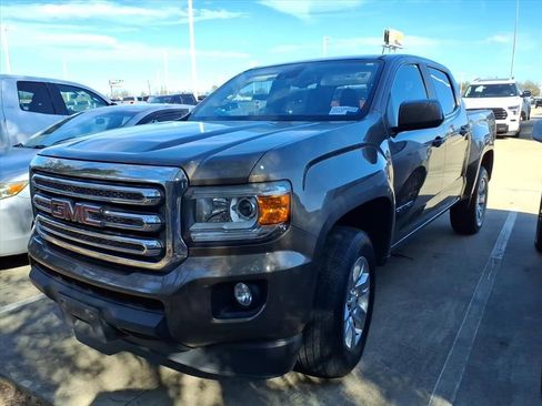 Used 2016 GMC Canyon SLE w/ SLE Convenience Package image 4