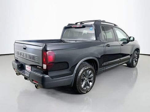 Used 2025 Honda Ridgeline Sport image 17