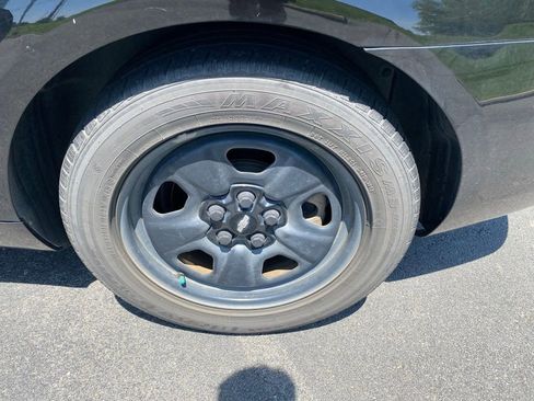 Used 2013 Chevrolet Camaro LS RWD image 27