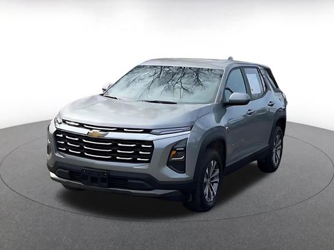 Used 2025 Chevrolet Equinox LT image 7