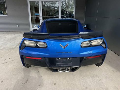 Used 2015 Chevrolet Corvette Z06 w/ 2LZ Preferred Equipment Group image 6