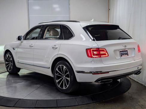 Used 2018 Bentley Bentayga AWD/4WD image 7