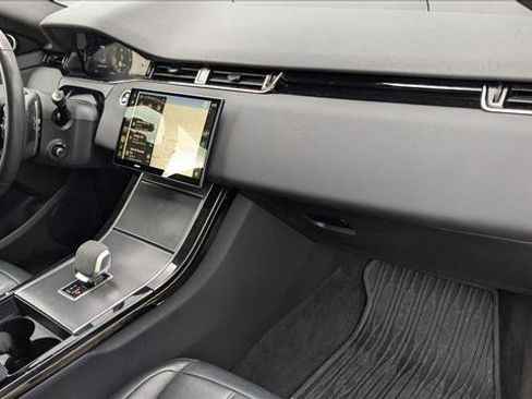 Used 2024 Land Rover Range Rover Evoque Dynamic SE AWD/4WD image 30