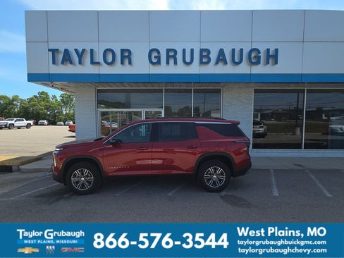 Used 2026 Chevrolet Traverse LT AWD/4WD image 1