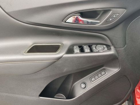 Used 2023 Chevrolet Equinox Premier FWD image 15