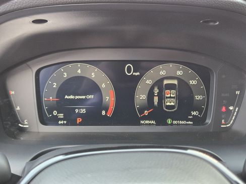 Certified 2025 Acura ADX A-Spec image 18