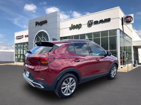 Used 2023 Buick Encore GX Essence w/ Advanced Technology Package FWD image 4